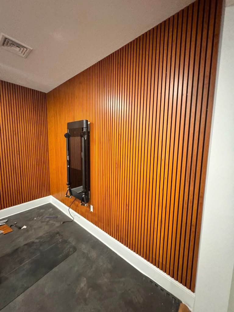 Acoustic wall panels finished corner