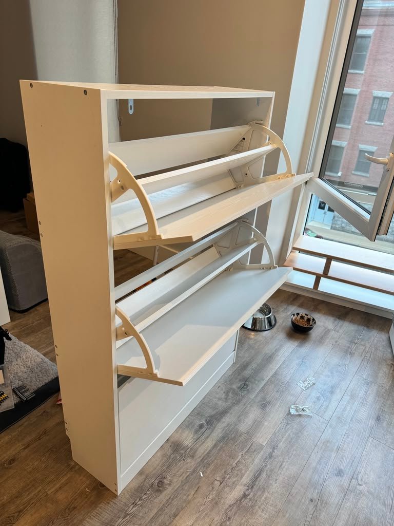 Shoe cabinet furniture assembly