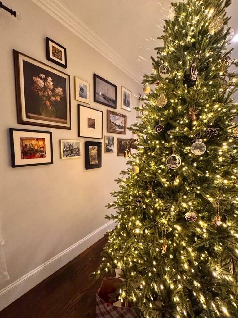 Gallery wall picture hanging